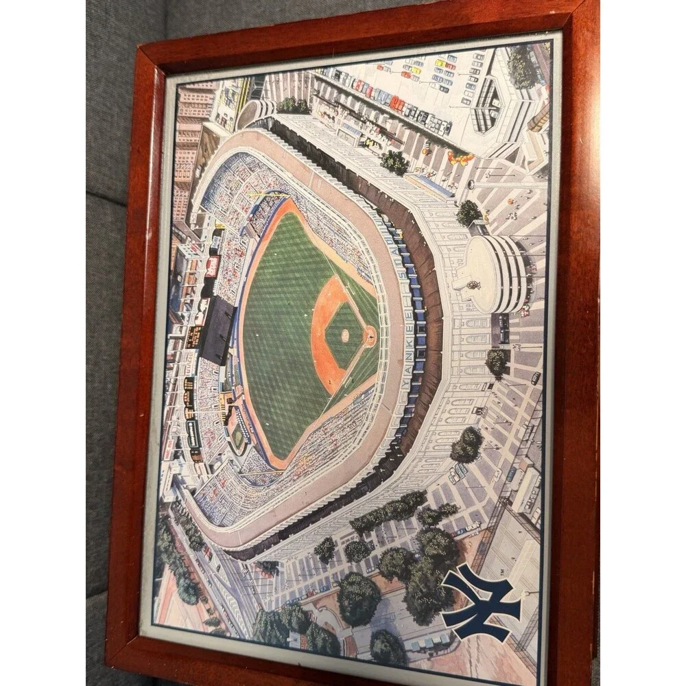 Danbury Mint NY Yankees 2004 Wood Valet Box with Lined Drawer MLB Collectible